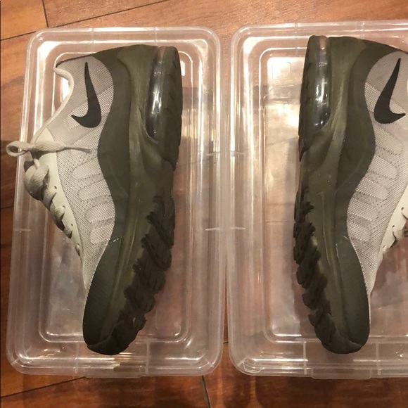 Nike - Picture 3 of 4